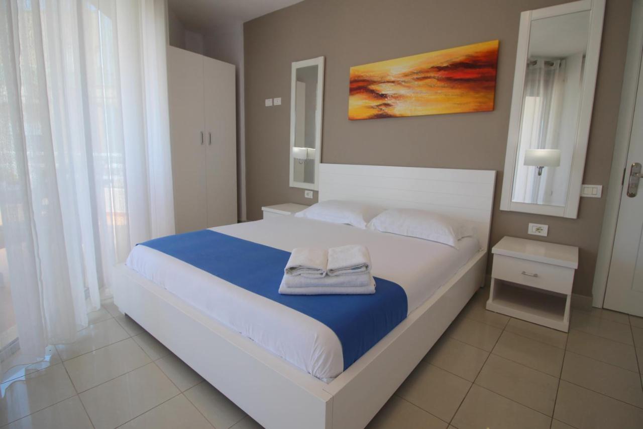 Portafortuna * Sarandë